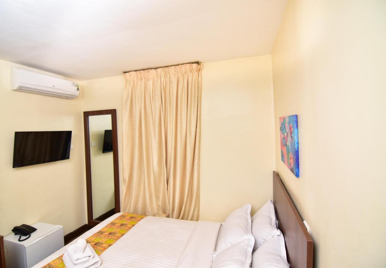 Sinclair Guest House Abuja Extérieur photo